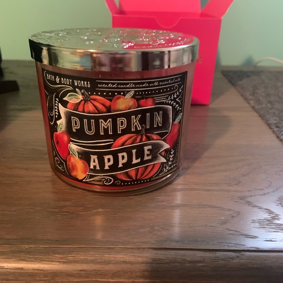 Bath & Body Works 14.5 ounce Candle